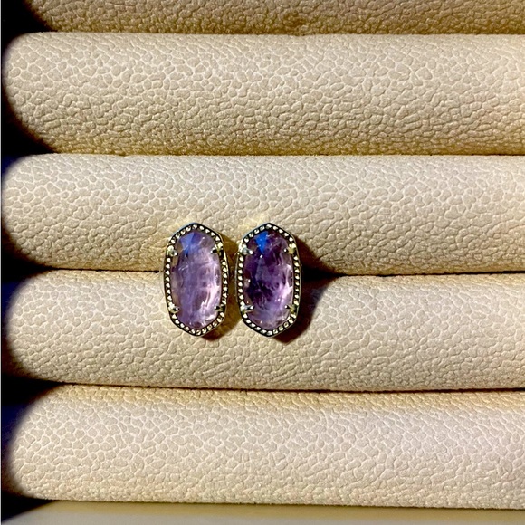 Kendra Scott Jewelry - Ellie Gold Stud Kendra Scott Earrings in Amethyst